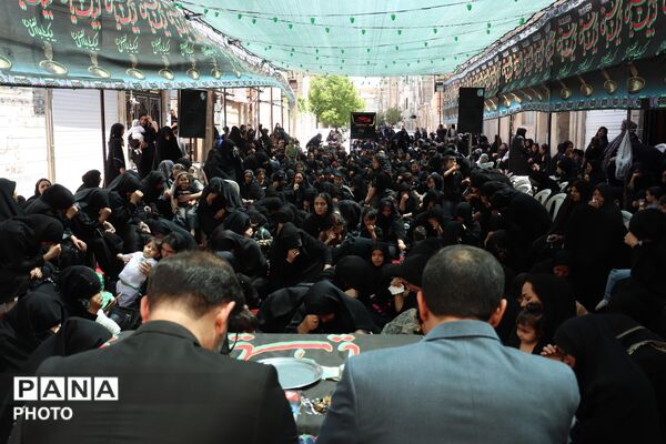 همایش شیرخوارگان حسینی در هیئت جوانان عباسیه اسلامشهر 