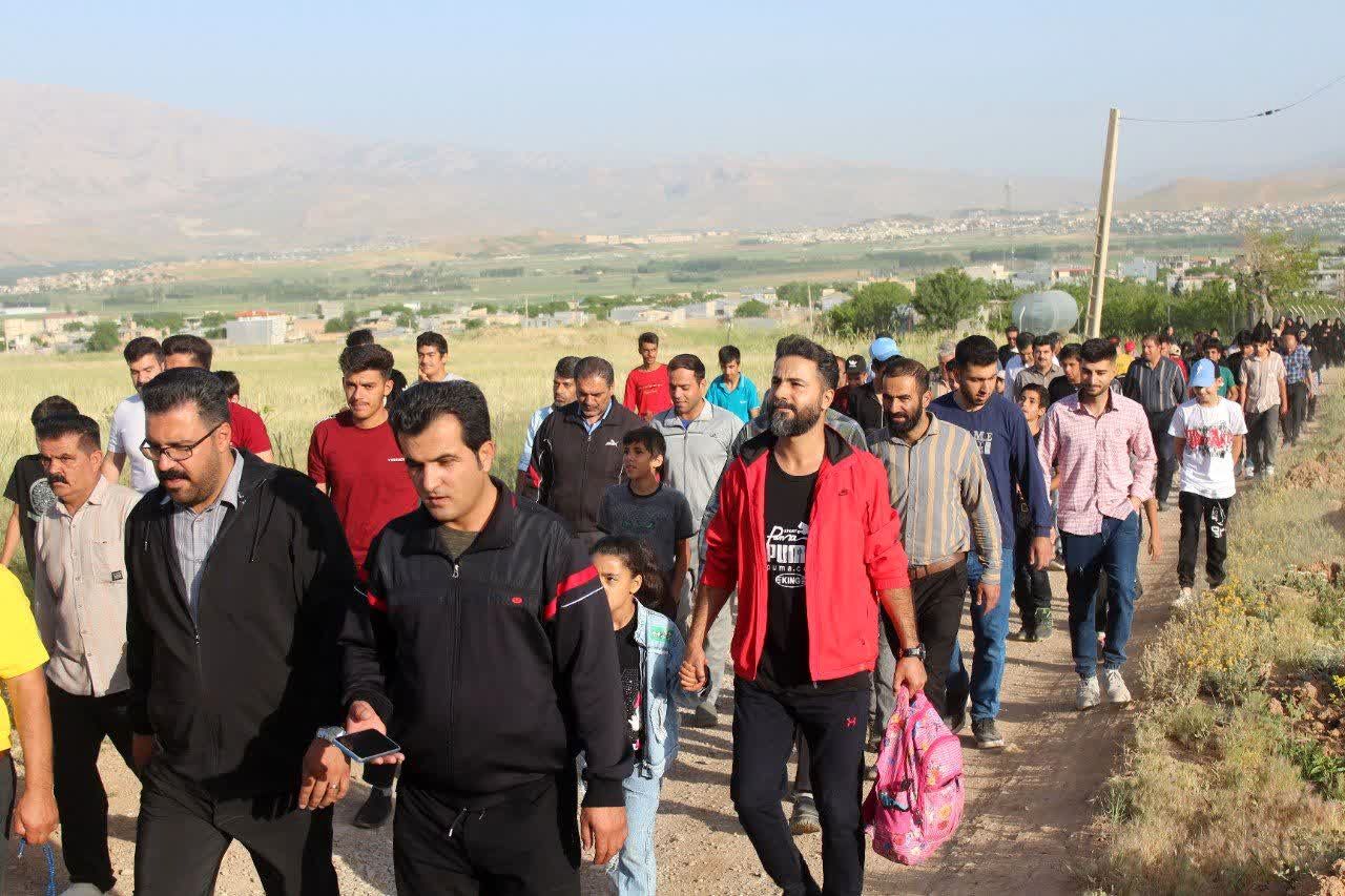 اسعدیه؛ میزبان مردم در همایش پیاده‌روی خانوادگی