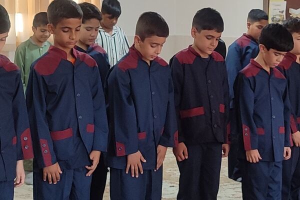 برگزاری نماز جماعت در مدارس رودهن 