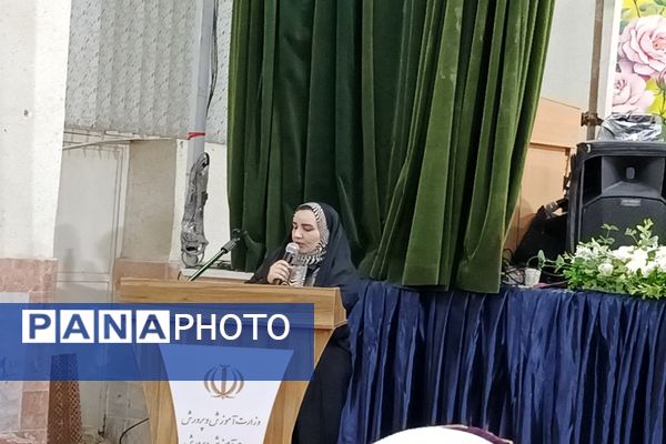 برگزاری مراسم شب فرهنگی و هنری در فاروج