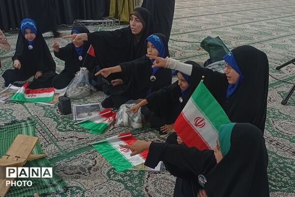 حلقه صالحین؛ روایتی از حضور و همدلی نمازگزاران پیشوا