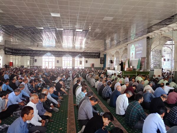 نمازجمعه در کاشمر