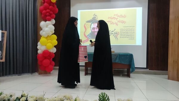 مراسم گرامی‌داشت هفته بسیج با حضور خواهر شهید