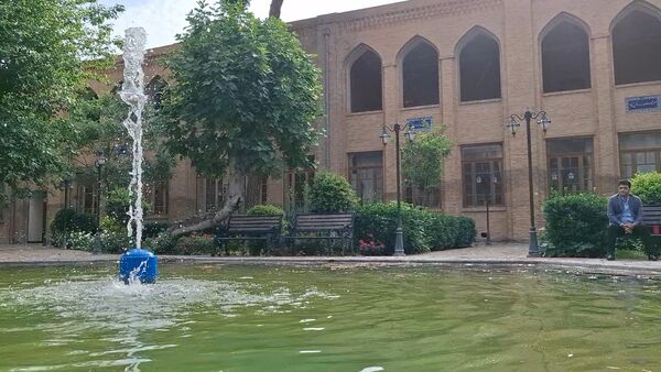 دارالفنون، مدرسه‌ای به وسعت ایران