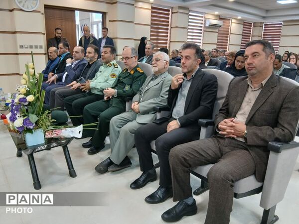 بزرگداشت هفته مقام معلم با تجلیل از ۳۰ معلم نمونه و ۶۰ فرهنگی بازنشسته در لنگرود