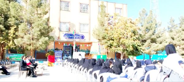 آیین نکوداشت و نواختن زنگ‌ پدافند غیرعامل در شهرستان کلات