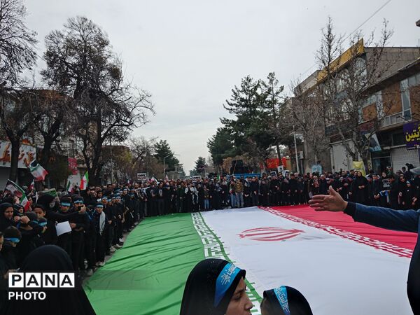 حضور پرشور مردم انقلابی شهرستان نیشابور در نماز جمعه روز جهانی قدس 