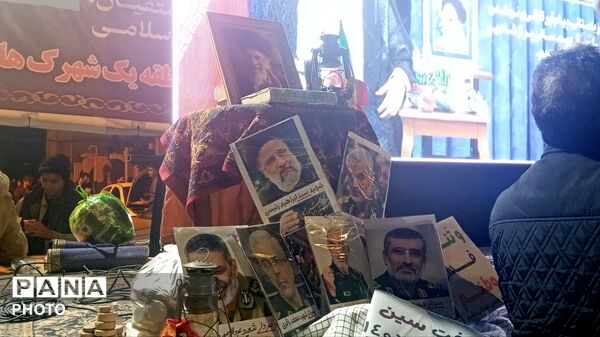 حماسه سازی مردم نیشابور در بیستمین شب از راهپیمایی های مردمی بلوار فضل 