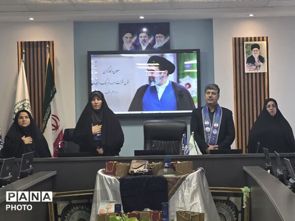 آیین تجلیل از راویان فردای ایران