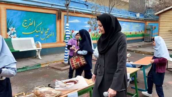  بازارچه کسب و کار دانش‌آموزی در دبستان دخترانه فرهنگیان ۲ 