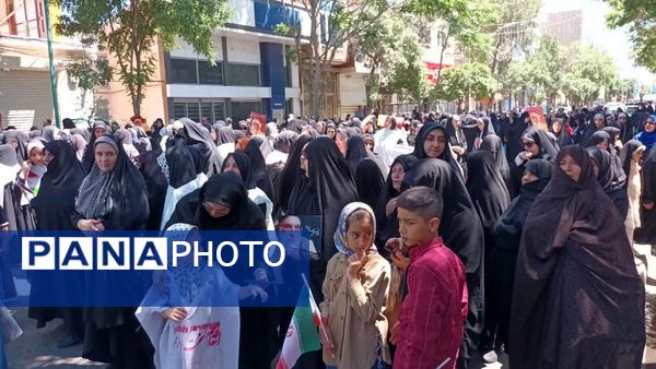 خروش دانش‌آموزان کفن پوش در آذربایجان شرقی