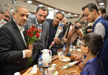 تجلیل از خبرنگاران پانا با حضور وزیر آموزش و پرورش