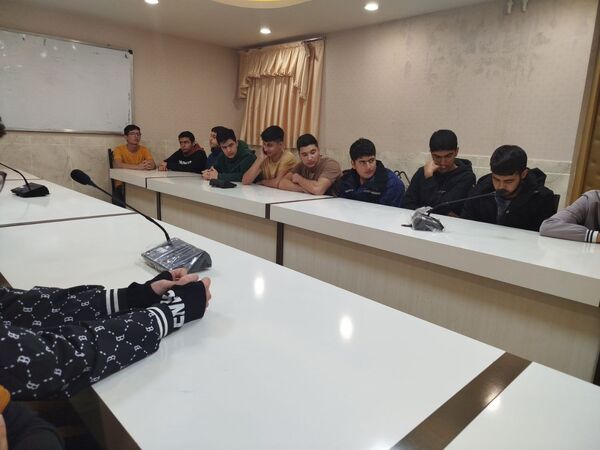 برگزاری جلسه هماهنگی تشکل های دانش‌آموزی دردبیرستان نمونه دولتی شیخ مفیدناحیه یک اردبیل 