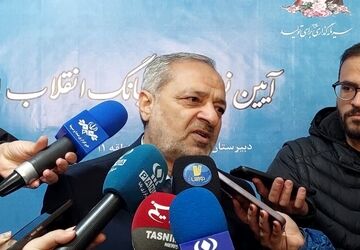 آینده ایران در دستان دانش‌آموزان است