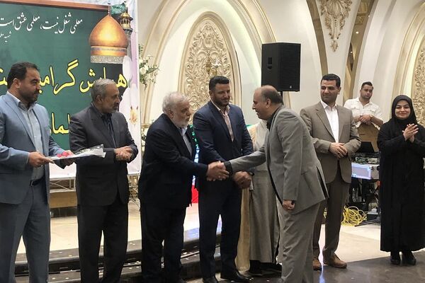 مراسم تقدیر از فرهنگیان نمونه در ناحیه 2 شهرری 