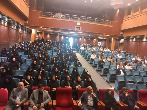 جلسه ستاد پروژه مهر مدارس دولتی و غیردولتی ناحیه ۶ مشهد در فرهنگسرای مصلی نژاد