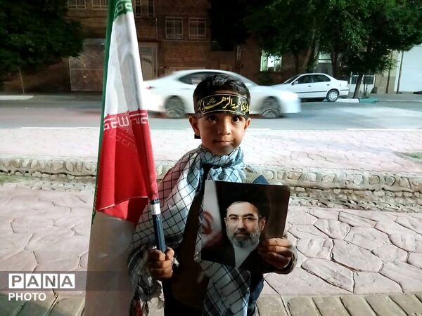 دهه نودی‌‌های یزدی پای کار انقلاب