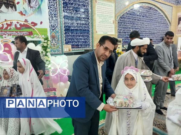 جشن تکلیف دانش‌آموزان دختر شهرستان فهرج 