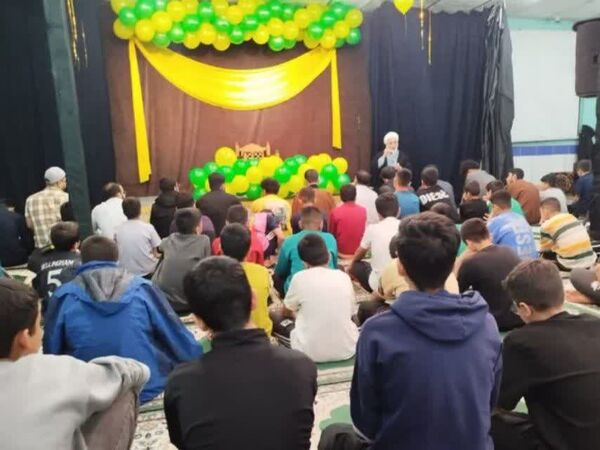 اعتکاف دانش‌آموزی در ایذه