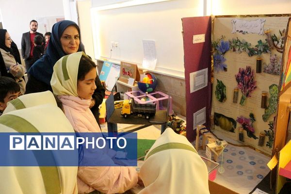 گام بلند فیروزکوه در مسیر علم؛ نمایشگاه جابربن‌حیان در پژوهش‌سرای شهدای هسته‌ای