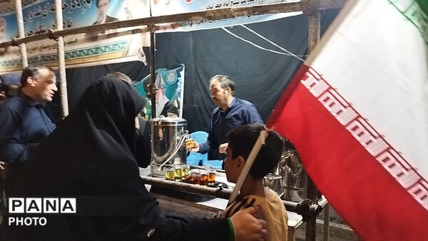 موکب روستای آهوان در هشتاد و دومین شب از اجتماعات مردمی 
