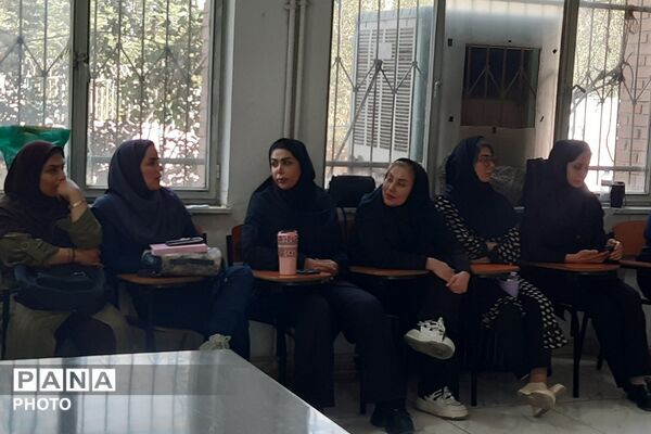 کنگره ۳۰۰۰ شهید شهرستان ری در هنرستان سالور