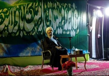 تجمع شبانه شهر باباحیدر با حضور گسترده مردم