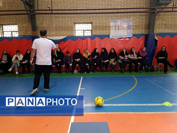 کارگاه توانمندسازی آموزگاران تربیت‌بدنی شهرستان قدس