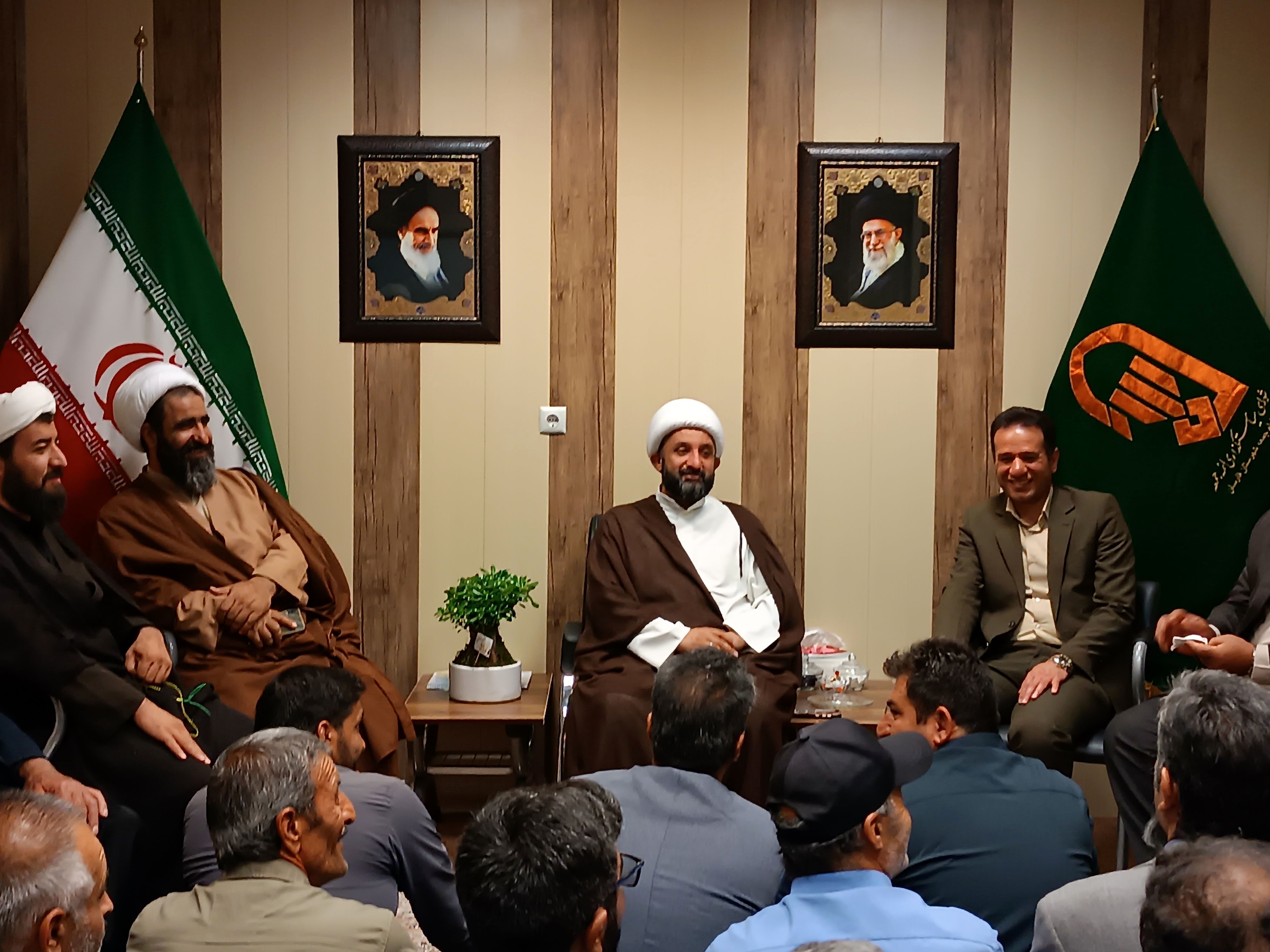 بازگشت امام جمعه از سفر مکه و استقبال گرم مردم فارسان