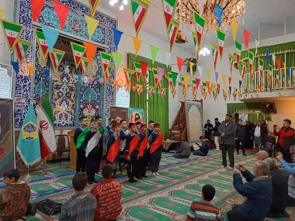 تقدیر از دانش‌آموزان برتر نهج البلاغه ناحیه 4 کرج