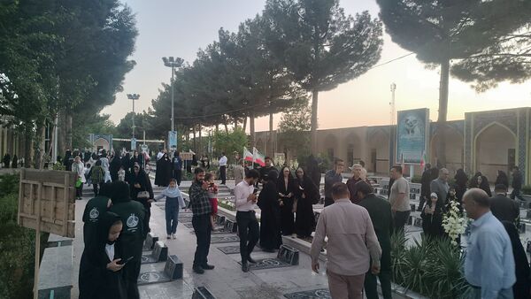 مراسم غبارروبی لاله زار شهرستان نیشابور به مناسبت گرامیداشت هفته معلم 