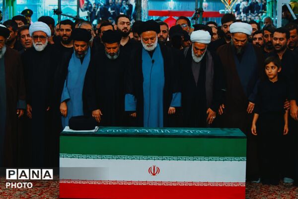 در آغوش خورشید هشتم؛ وداع حماسی با رهبر شهید در حریم امام مهربانی‌ها - 2