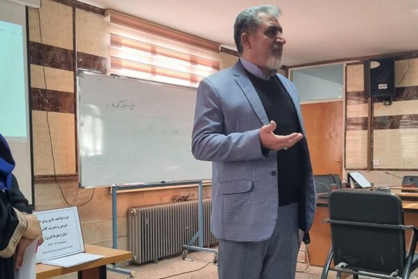 کارگاه مدیریت کلاس و روش‌های نوین تدریس در فیروزکوه: تلفیق هنر تدریس با قدرت فناوری