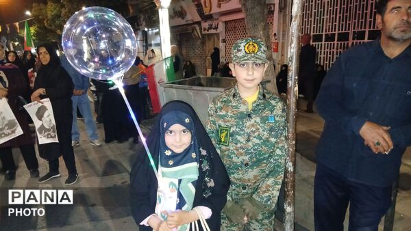 ندای وحدت و ولایت در ۸۲ شب بیعت با رهبری