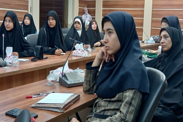 دوره آموزشی مجری‌شو، با موضوع لحن و حس