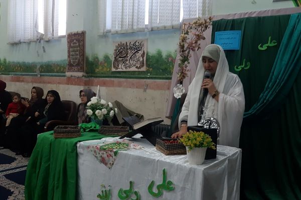 جشن ولادت امام علی(ع) در مدرسه شهید آقچه‌لو رباط‌کریم