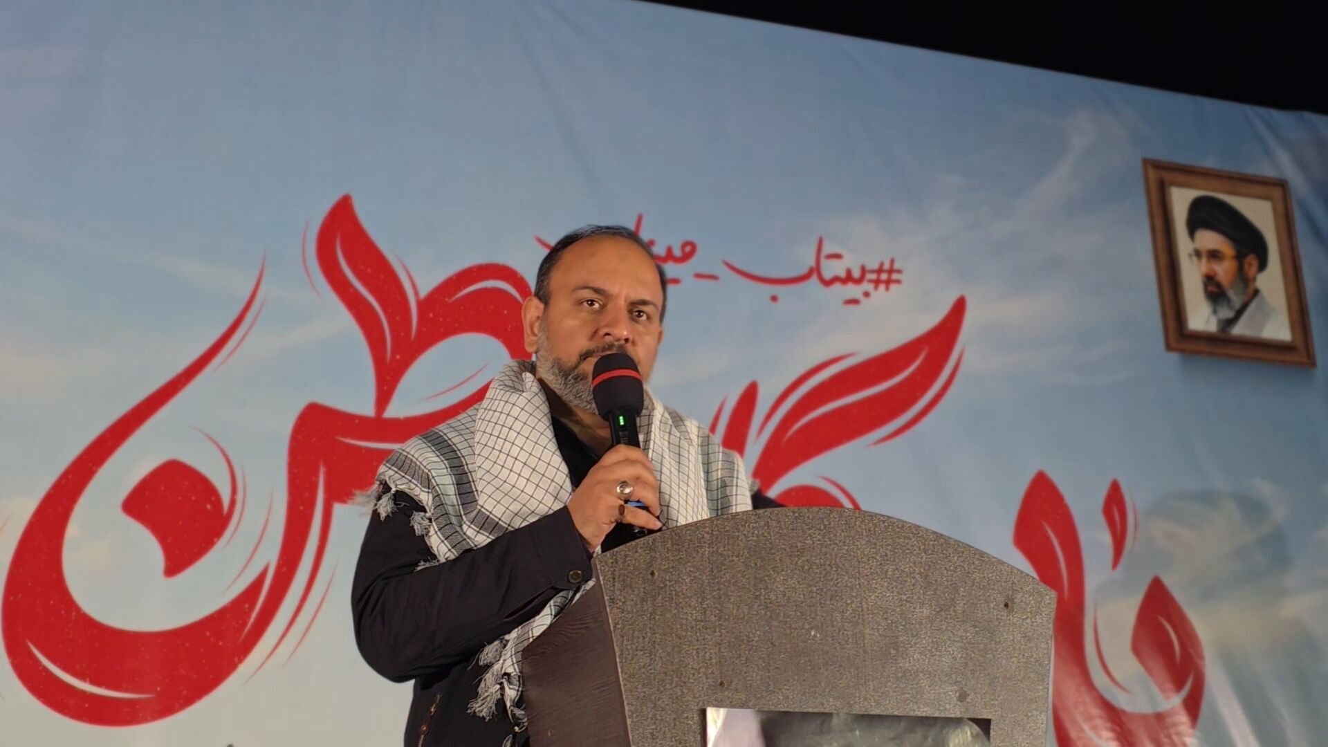 انقلاب اسلامی، کشور را از انفعال تاریخی به نقش‌آفرینی جهانی هدایت کرد