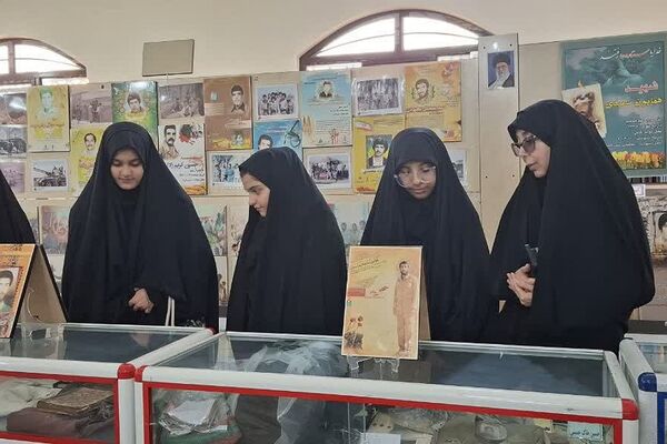 بیعت دانش آموزان دبیرستان منتصرین شاهد شهرستان ورامین شهدا 