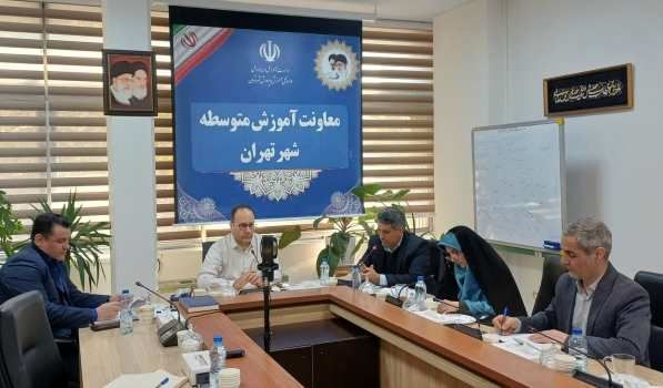 بازدیدهای سرزده، مسیر ارتقای کیفیت آموزش و سلامت دانش‌آموزان را هموار می‌کند