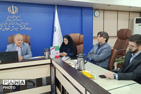 تجلیل از مدافعان سلامت در آموزش و پرورش شهریار