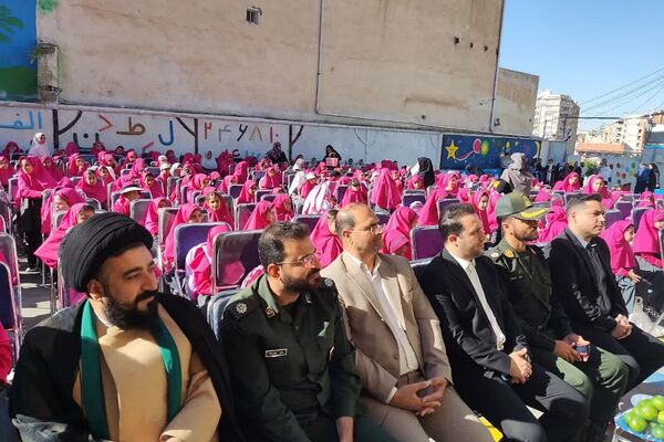 جشن بزرگ‌ بازگشایی مدارس در مدرسه پروین اعتصامی رودهن 