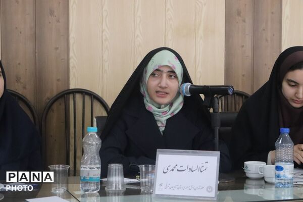 نخستین جلسه هماهنگی نمایندگان دوره دوازدهم و سیزدهم مجلس دانش‌آموزی و اعضای شورای دانش‌آموزی استان آذربایجان شرقی 