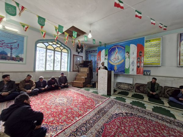 حماسه حضور گرم مردم بلده در سرمای زمستان 