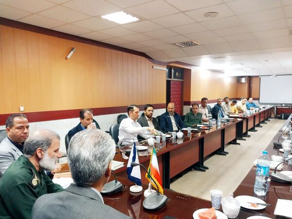 جلسه اعضای شورا و مدیران کانون‌های بسیج فرهنگیان قطب شهیدمدرس