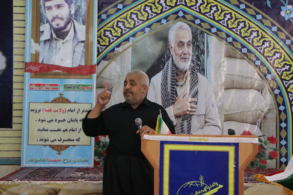 بازدید معلمان قمی از یادمان شهدای «بوالحسن» 