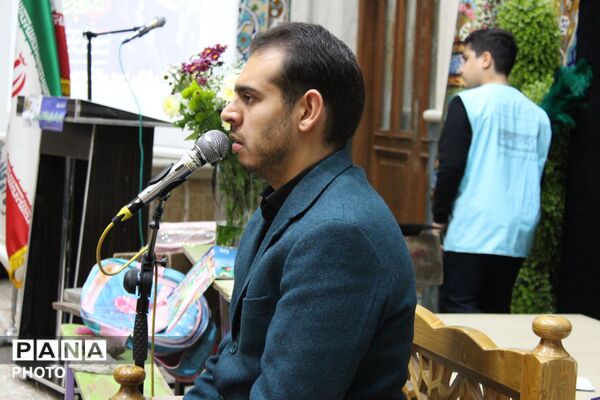 اجتماع فرهنگیان به مناسبت چهلمین شب از شهادت رهبر در نیشابور