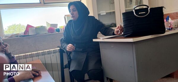 آموزش و پرورش هیچگاه تعطیلی ندارد 