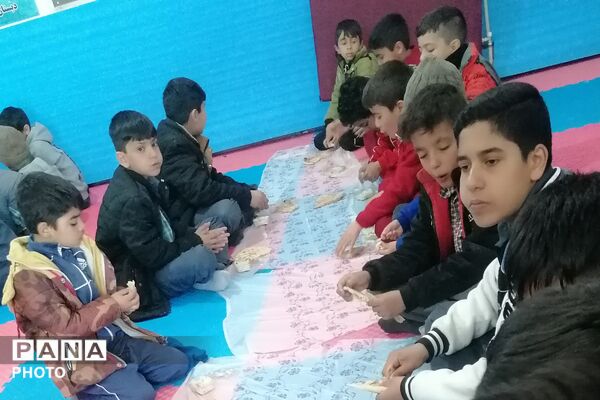 ویژه‌برنامه امام رضایی در مدرسه امام‌خمینی (ره) نیر