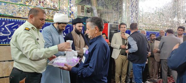 آیین غبارروبی مزار امامزاده حمزه رضا(ع) و همایش روز خبرنگار در شهر زیارت شهرستان شیروان