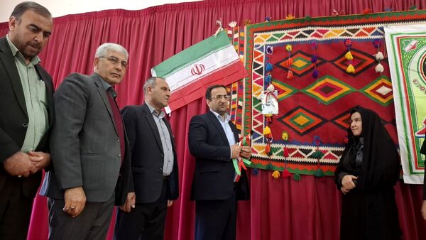 نواخته شدن زنگ انقلاب در مدرسه استثنایی لاله یاسوج